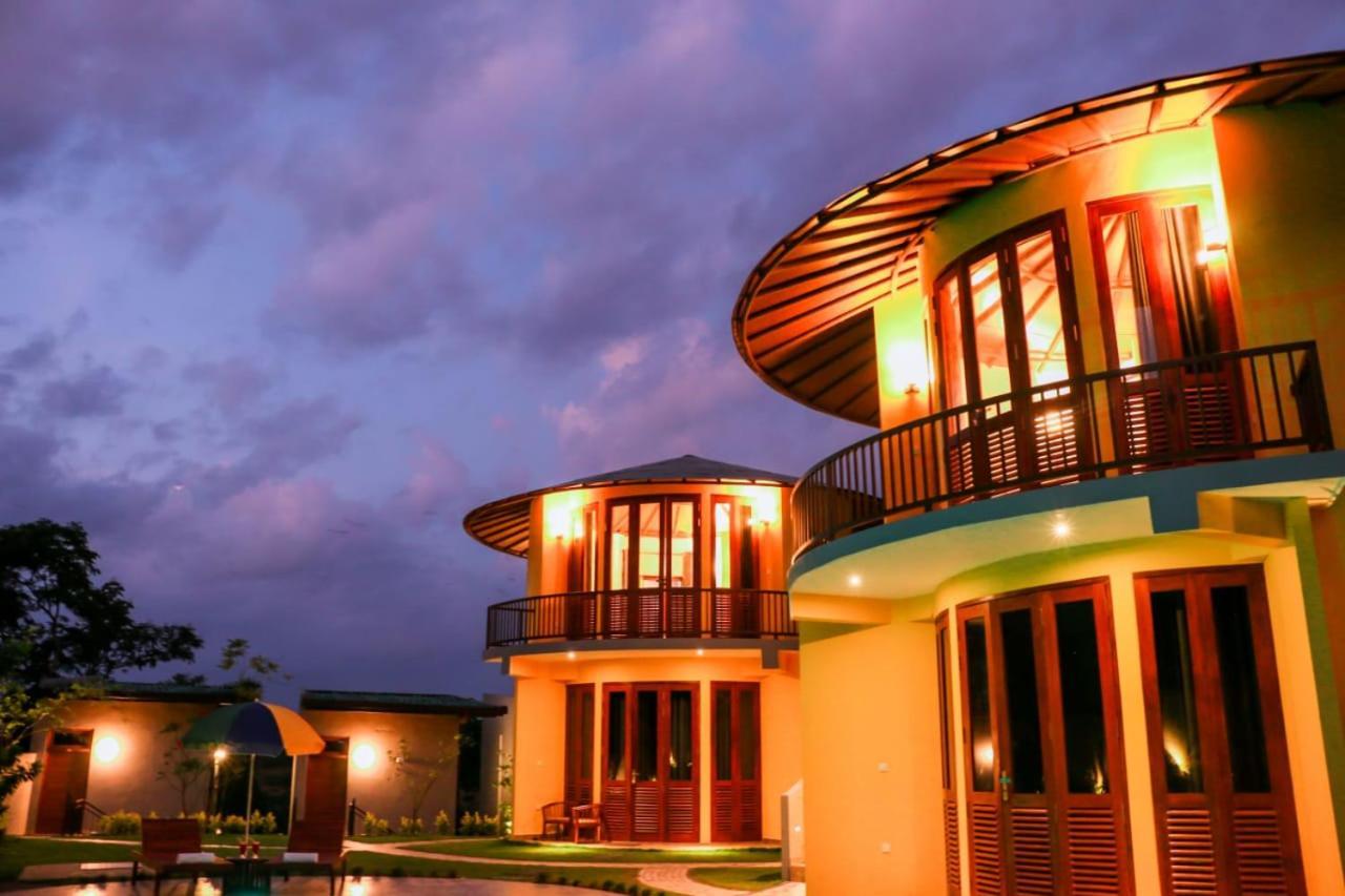 Senu Lagoon Villa Tangalle Exterior foto