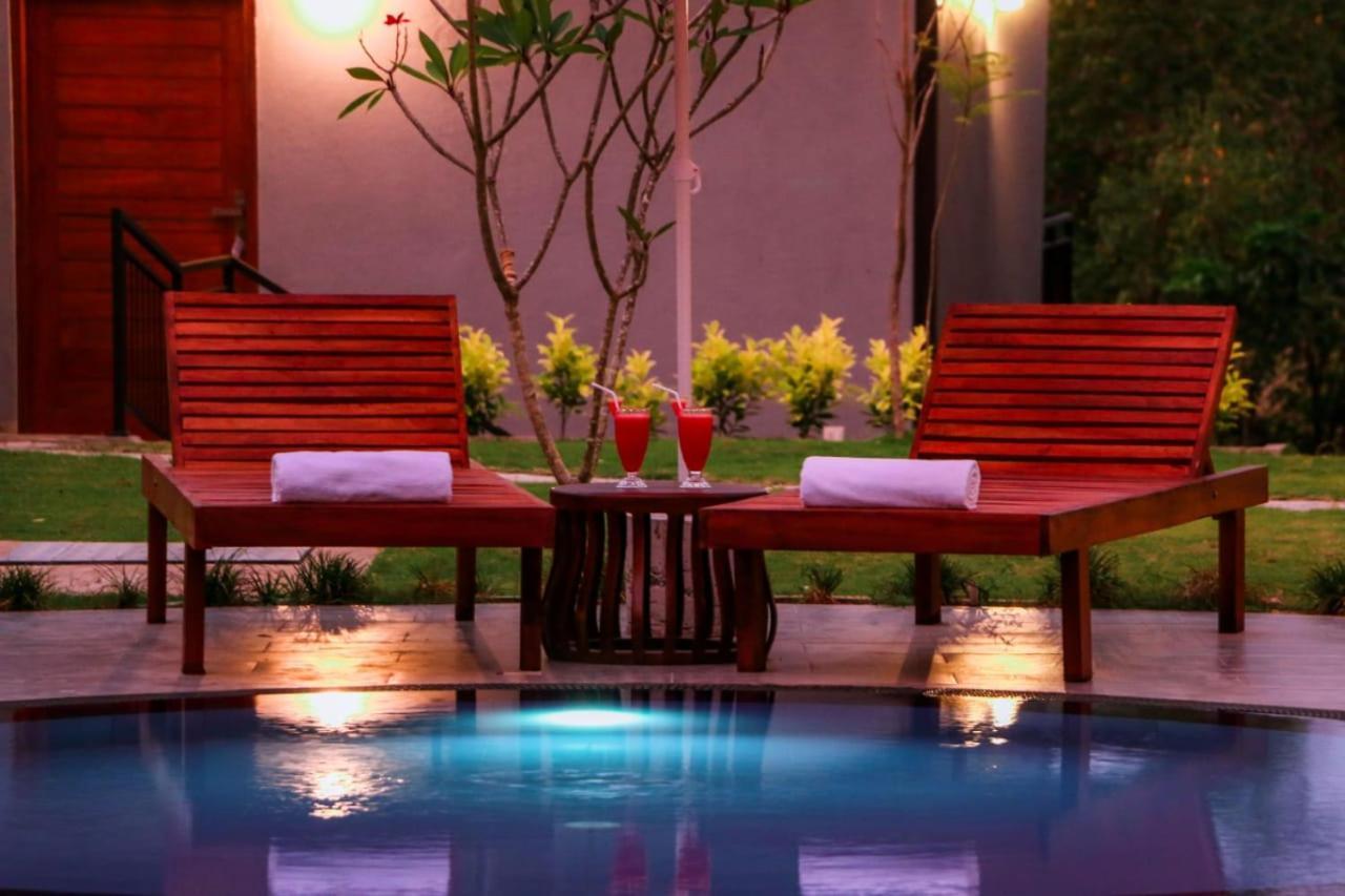Senu Lagoon Villa Tangalle Exterior foto